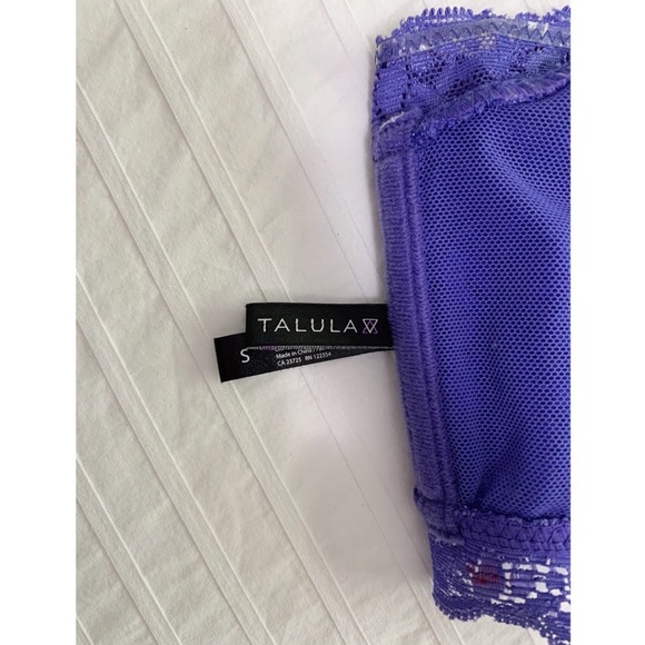 NWOT | Aritzia Talula Bandeau - Picture 3 of 3